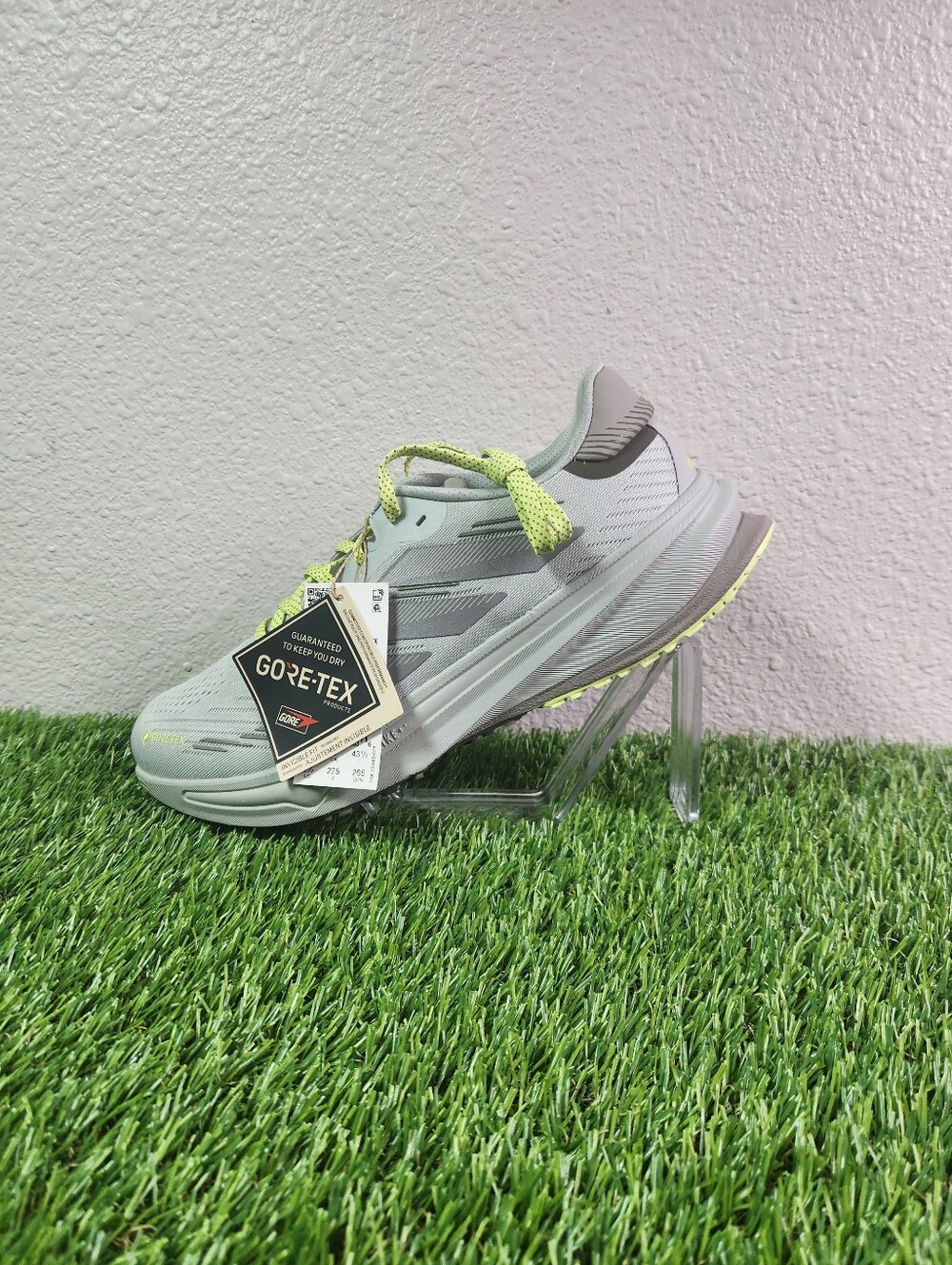 Size 9.5 - adidas Supernova Rise GTX Wonder Silver Silver Metallic Brand NEW!!!